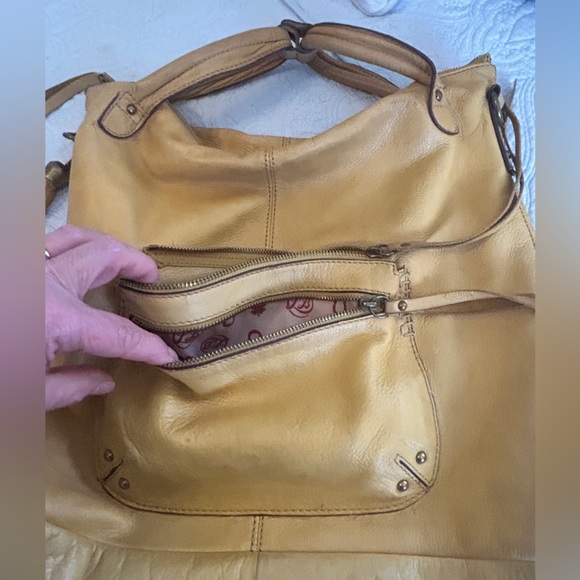 Well loved Lucky Brand 100% leather boho bag.  Large!  Yellow/distressed - Picture 5 of 15